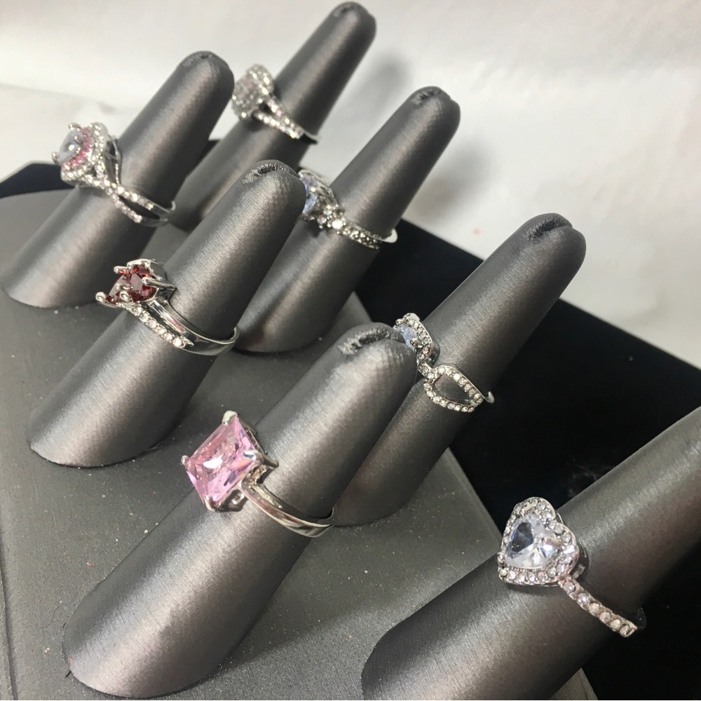 Lot of 7 Silver Toned Fashion Jewelry Rings Size 7 8 CZ Love Heart pink red - Picture 7 of 7